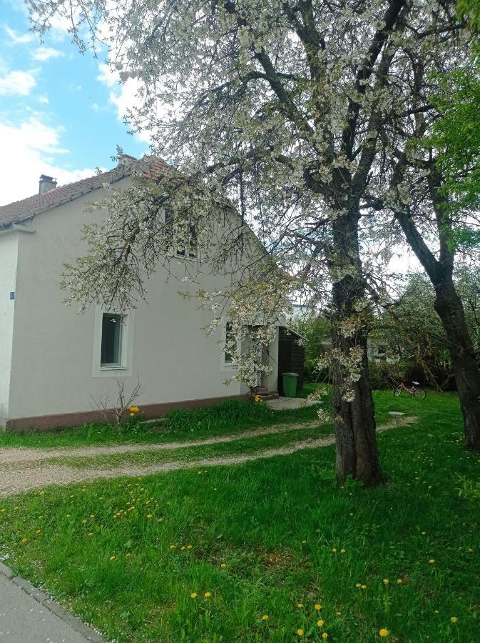 Ferienwohnung Apartman Lili Livno Exterior foto